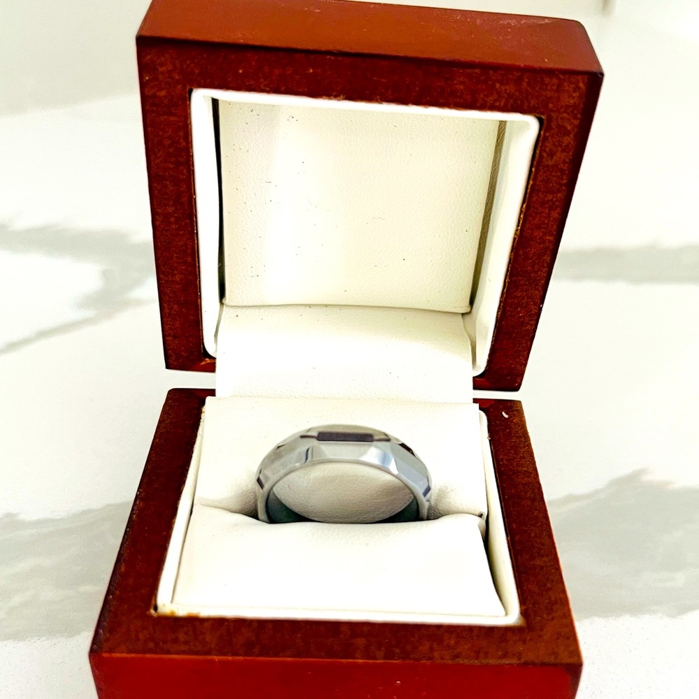 Tungsten ring men’s ring wedding band